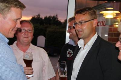 v.l.Generalsekretr der CDU in Niedersachsen Ulf Thiele, MdL, Vorsitzender des Stadtverbandes Wiesmoor K.D. Reder, Bundestagskandidat Heiko Schmelzle, Kreisvorsitzender Sven Behrens
