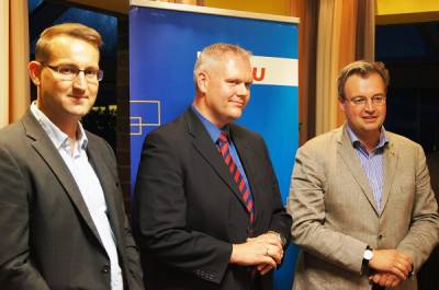 Bundestagskandidat Heiko Schmelzle wirbt  fr das Ehrenamt und zollt den Ehrenamtlichen Mitarbeitern der TH Respekt fr ihre hervorragende Arbeit.
